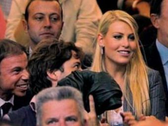 
	Este blonda, are 26 de de ani si intr-o zi va CONDUCE Milanul! Vezi cum arata fata lui Berlusconi:
