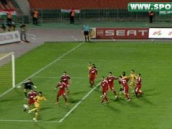 
	VIDEO Asta e golul anului in Europa League: GOL cu CALCAIUL direct din corner!
