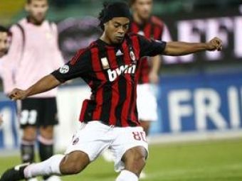 
	Milan a facut transferuri de gala, Ronaldinho tot singur joaca! VIDEO Cum s-a distrat brazilianul la meciul cu Catania!
