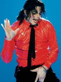 IMAGINEA ZILEI! Marica si-a pus dupa gol mana la... !!! :) "L-am imitat pe Michael Jackson!"_2