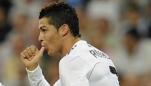 VIDEO SUPER TARE! Cristiano Ronaldo, primul gol dedicat fiului sau! Vezi cum s-a intimidat in fata tribunelor!_1