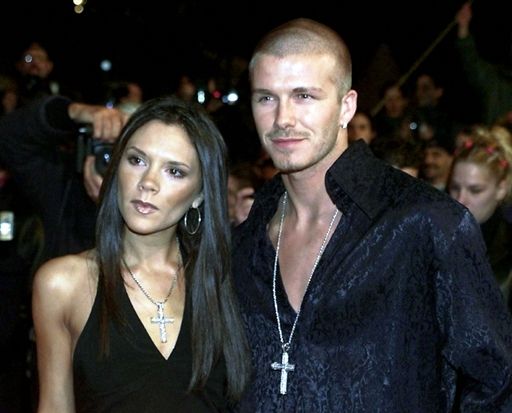 VIDEO / Beckham si-a varsat nervii pe un fan! Va cere daune de 25 de mil prostituatei din Bosnia:_6
