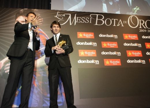 VIDEO / Messi a fost incoronat cel mai bun marcator din Europa! Vezi cu ce ghete va juca!_37