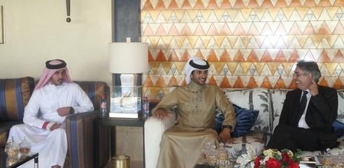 FOTO si VIDEO: Moratti s-a intalnit in Bahrain cu fiul regelui Hamad Al Khalifa! Ce cadouri a primit:_9