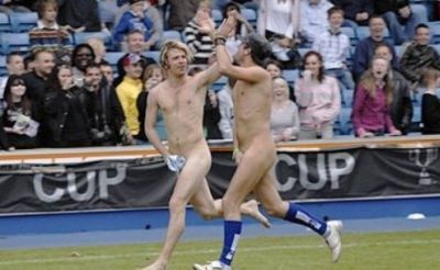 
	FOTO:&nbsp;Fericiti in pielea goala! Vezi cele mai tari poze cu nudisti din sport!
