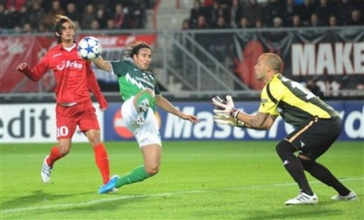 
	VIDEO / Arnautovic o mentine pe Werder in lupta pentru calificare: Twente 1-1 Bremen
