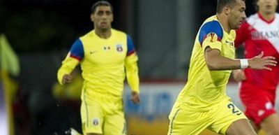 VIDEO: Tatarusanu o salveaza pe Steaua in ultima secunda: Utrecht 1-1 Steaua!_2