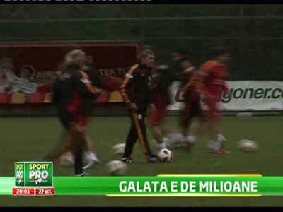 VIDEO! Primele imagini cu Hagi la antrenamentul lui Galatasaray! Vezi ce scheme a facut cu starurile Galatei!_4
