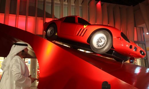 FOTO SI VIDEO: S-a deschis Ferrari World! Vezi cel mai tare parc de distractii acoperit din lume!_22