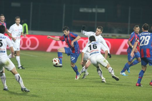 Steaua pierde primul episod din 'Bati sau Mori' Bistrita 1-0 Steaua! Vezi imagini de la meci!_9