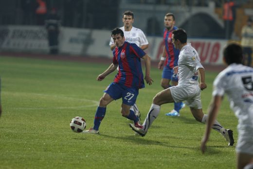 Steaua pierde primul episod din 'Bati sau Mori' Bistrita 1-0 Steaua! Vezi imagini de la meci!_13