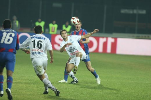 Steaua pierde primul episod din 'Bati sau Mori' Bistrita 1-0 Steaua! Vezi imagini de la meci!_18