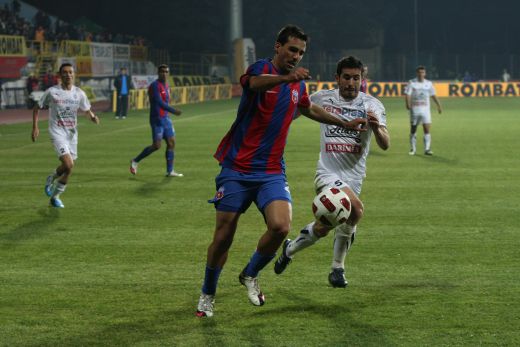 Steaua pierde primul episod din 'Bati sau Mori' Bistrita 1-0 Steaua! Vezi imagini de la meci!_35