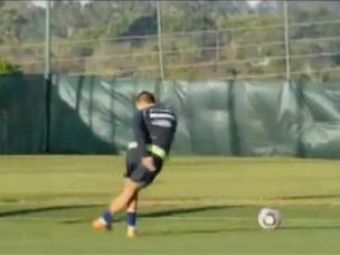 
	VIDEO / Asa se executa PERFECT o rabona! Alexis Sanchez pe urmele lui Ronaldinho:
