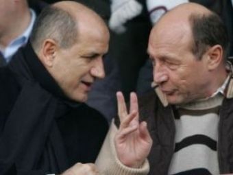 
	Basescu nu merge la Rapid - Steaua. Vezi aici de ce:
