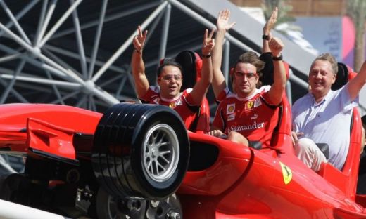 VIDEO / Massa si Alonso s-au dat intr-un montagne-russe care atinge 240 km/h in 4.9 secunde:_1