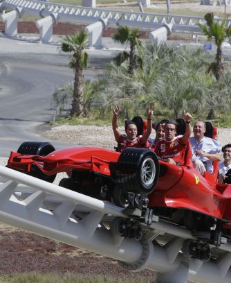 VIDEO / Massa si Alonso s-au dat intr-un montagne-russe care atinge 240 km/h in 4.9 secunde:_7