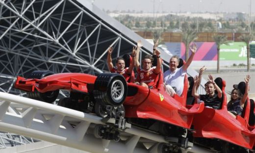 VIDEO / Massa si Alonso s-au dat intr-un montagne-russe care atinge 240 km/h in 4.9 secunde:_9
