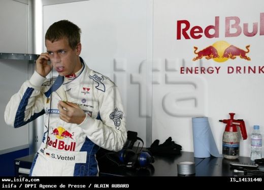 Poza de colectie: pustiul Vettel alaturi de Michael Schumacher! Cele mai tari 21 de poze din cariera noului IDOL din F1:_21