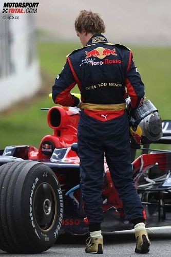 Poza de colectie: pustiul Vettel alaturi de Michael Schumacher! Cele mai tari 21 de poze din cariera noului IDOL din F1:_9