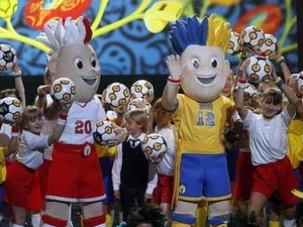 
	FOTO / Mascotele Euro 2012 au fost dezvaluite la Varsovia! Sunt cele mai urate din istorie?
