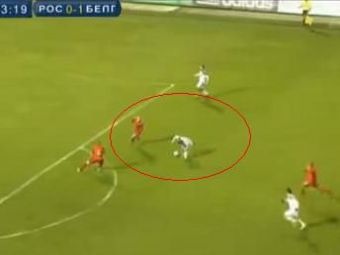 VIDEO TARE!!! Arshavin reinventeaza fotbalul! Vezi cum s-a fentat singur! :))