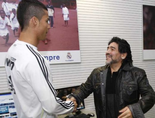 VIDEO /  Cristiano Ronaldo s-a antrenat cu Maradona: "Mourinho o s-o faca pe Madrid campioana Europei!"_10