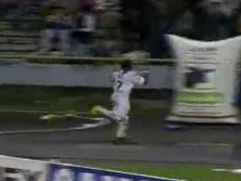 
	VIDEO! Dayro Moreno, gol FABULOS de la aproape 40 de metri! Vezi ce BOMBA a prins!
