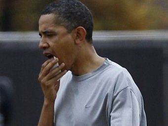 
	FOTO: Cum ii dai un COT in GURA presedintelui Americii! Obama a avut nevoie de 12 copci!
