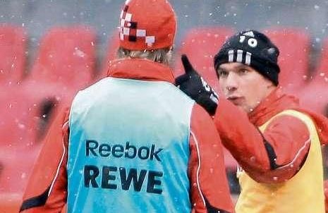 Bataie scandaloasa la Koln! Podolski i-a tras un SUT unui coleg! Vezi motivul! VIDEO_1