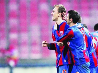 Steaua AEL Limassol Pantelis Kapetanos Romeo Surdu