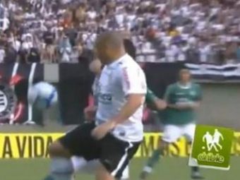 
	VIDEO / Ronaldo XXL joaca samba in Brazilia! Vezi ultimul dribling naucitor:
