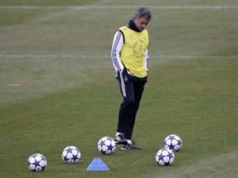 
	Mourinho si-a gasit atacant in Romania! Vezi pe cine a laudat antrenorul Realului!
