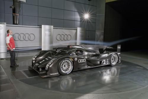 FOTO: Batman si-a tras Audi! Uite cum arata cea mai tare masina de curse:_12