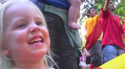 
	VIDEO / EMOTIONANT! O fetita de 4 ani si-a indeplinit visul: l-a intalnit pe Xavi!
