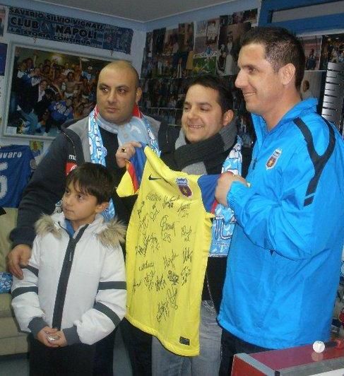 SUPER FOTO! Steaua a vizitat muzeul Maradona! Vezi ce donatie a facut!_1