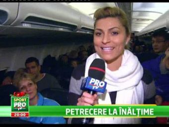 
	Imagini UNICE! Ada Nechita, reporter ProTV in avionul care a adus nationala de la EURO!
