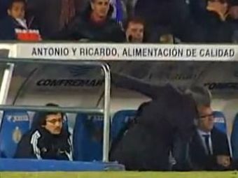 
	Caderea lui Mourinho! Vezi cum era sa isi rupa gatul la propriu la meciul cu Getafe! VIDEO
