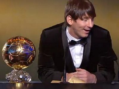 Lionel Messi este BALONUL DE AUR 2010! Vezi aici imagini de la premiere!_6