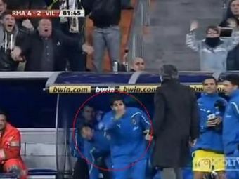 
	Reactia lui Mourinho dupa ce a aflat ca jucatorul care a aruncat cu o sticla in el nu a fost suspendat! VIDEO

