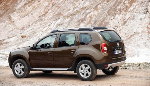 FOTO! Dacia vrea sa dea lovitura in 2011: Vezi cu ce schimbari vine Dusterul!_14
