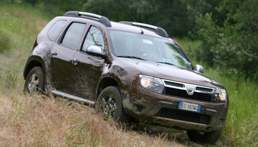 FOTO! Dacia vrea sa dea lovitura in 2011: Vezi cu ce schimbari vine Dusterul!_17