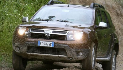 FOTO! Dacia vrea sa dea lovitura in 2011: Vezi cu ce schimbari vine Dusterul!_28