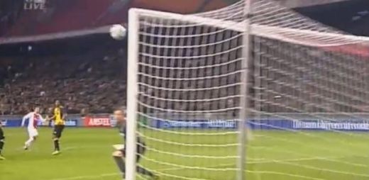 
	VIDEO! Ajax nu a pierdut NIMIC dupa ce l-a dat pe Suarez! Vezi ce gol SUPERB a dat un pusti sarb de 22 de ani!
