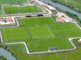 
	MEGA planul lui Dragomir: face 10 terenuri de fotbal in Antalya si muta Liga I acolo! Ce zice Gigi Becali
