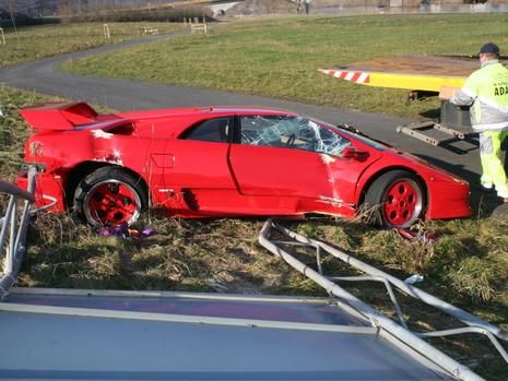 FOTO INCREDIBIL! 2 masini Lamborghini, facute ZOB: Paguba de 400.000 euro!!_3