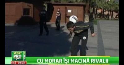 
	VIDEO! Noul Mutu de la Cluj invata fotbal de la doi fosti dinamovisti: &quot;Vreau sa ajung la Real Madrid!&quot; Vezi cum jongleaza!
