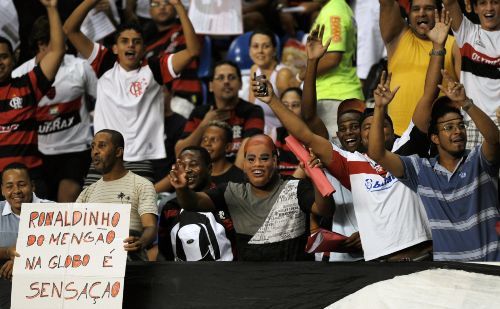 VIDEO Calcai si bicicleta FABULOASA pentru Ronaldinho la primul meci pentru Flamengo!_8