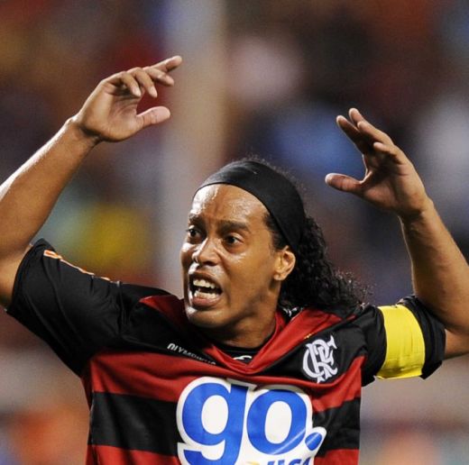 VIDEO Calcai si bicicleta FABULOASA pentru Ronaldinho la primul meci pentru Flamengo!_10