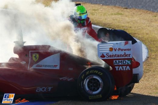 Primele probleme pentru Scuderie: Ferrari-ul lui Massa, in flacari la Valencia!_1